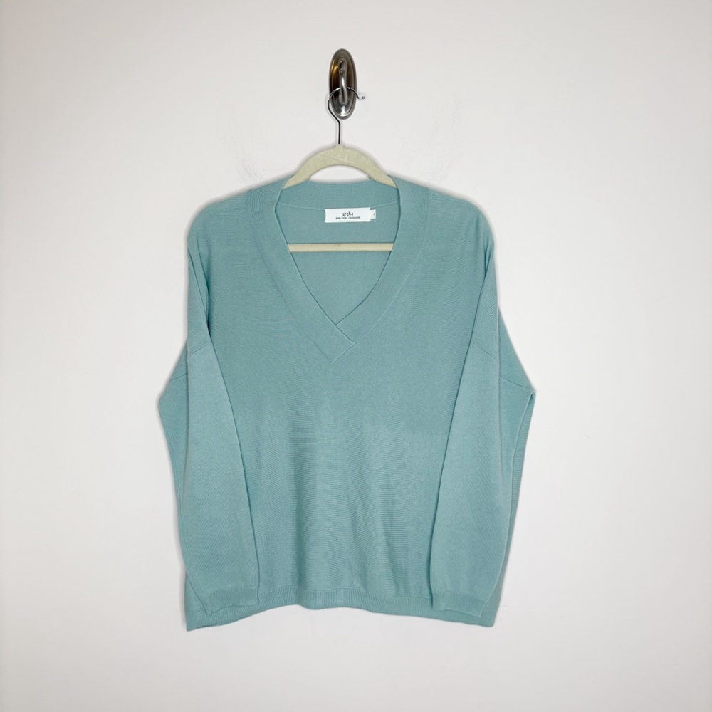 arch4 Bailey Baby Goat Cashmere V-neck Sweater Size Small
